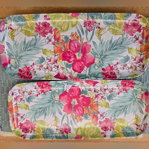 Cynthia Rowley Other - Cynthia Rowley Floral Rectangular Serving Trays